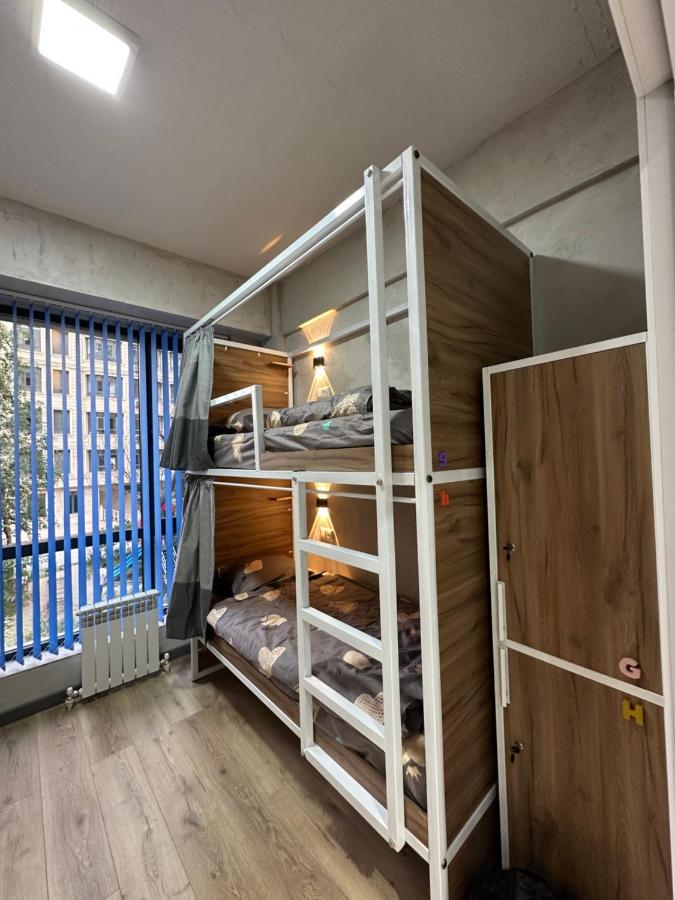 Izzzi Hostel Bishkek Exterior photo